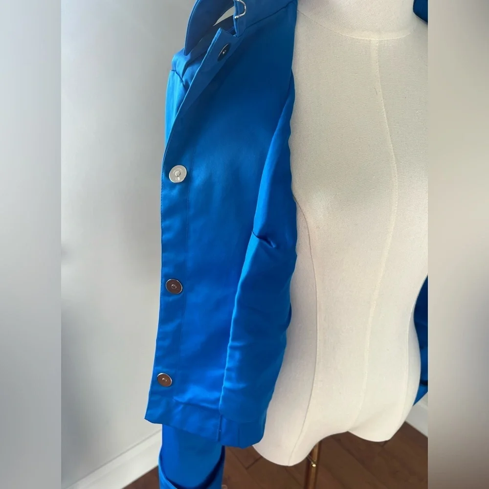 Blue Jacket - Picture 7 of 11